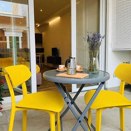 Domus13-With Private Parking Apartment Bari Exterior foto