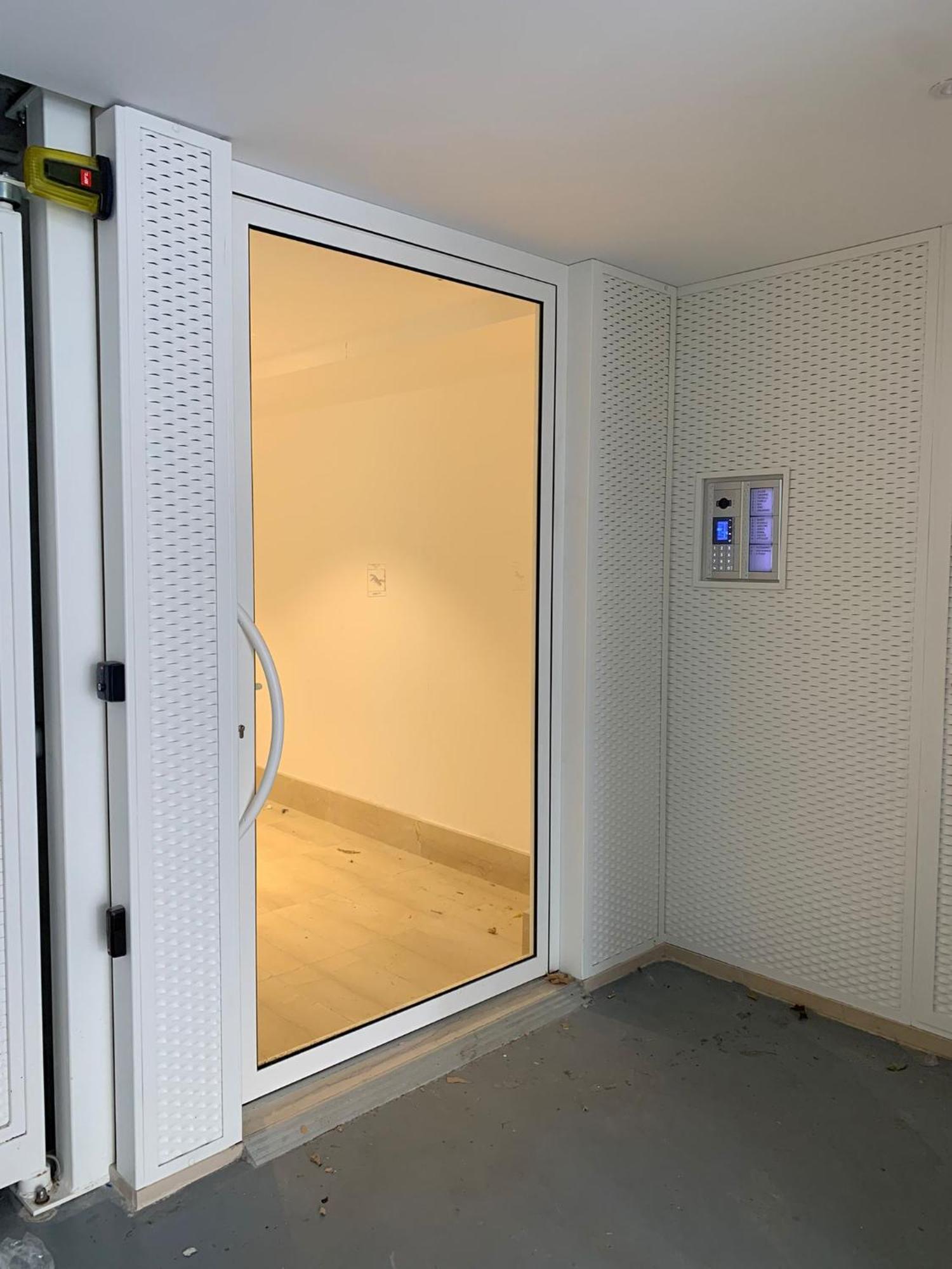 Domus13-With Private Parking Apartment Bari Exterior foto