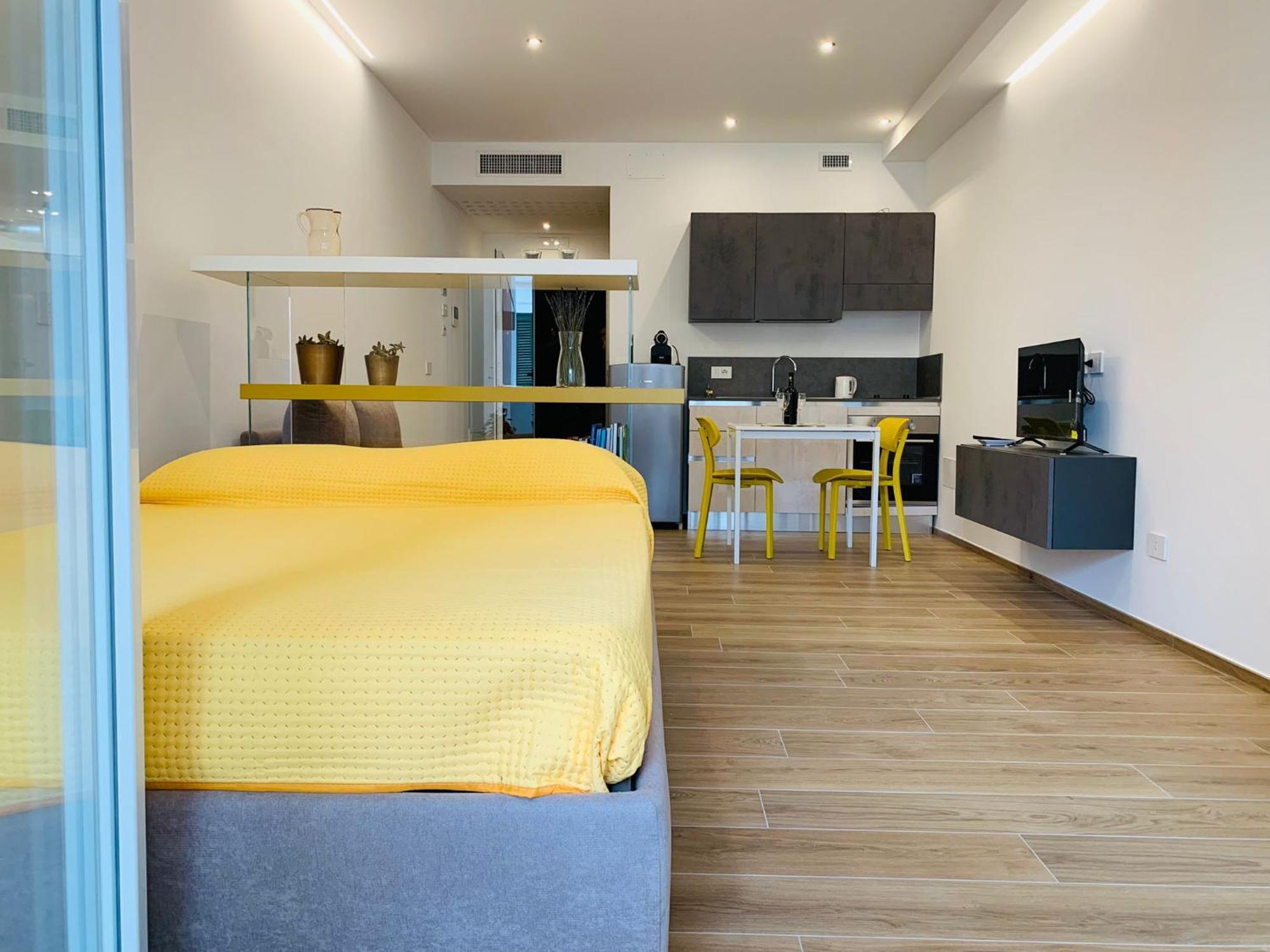 Domus13-With Private Parking Apartment Bari Exterior foto