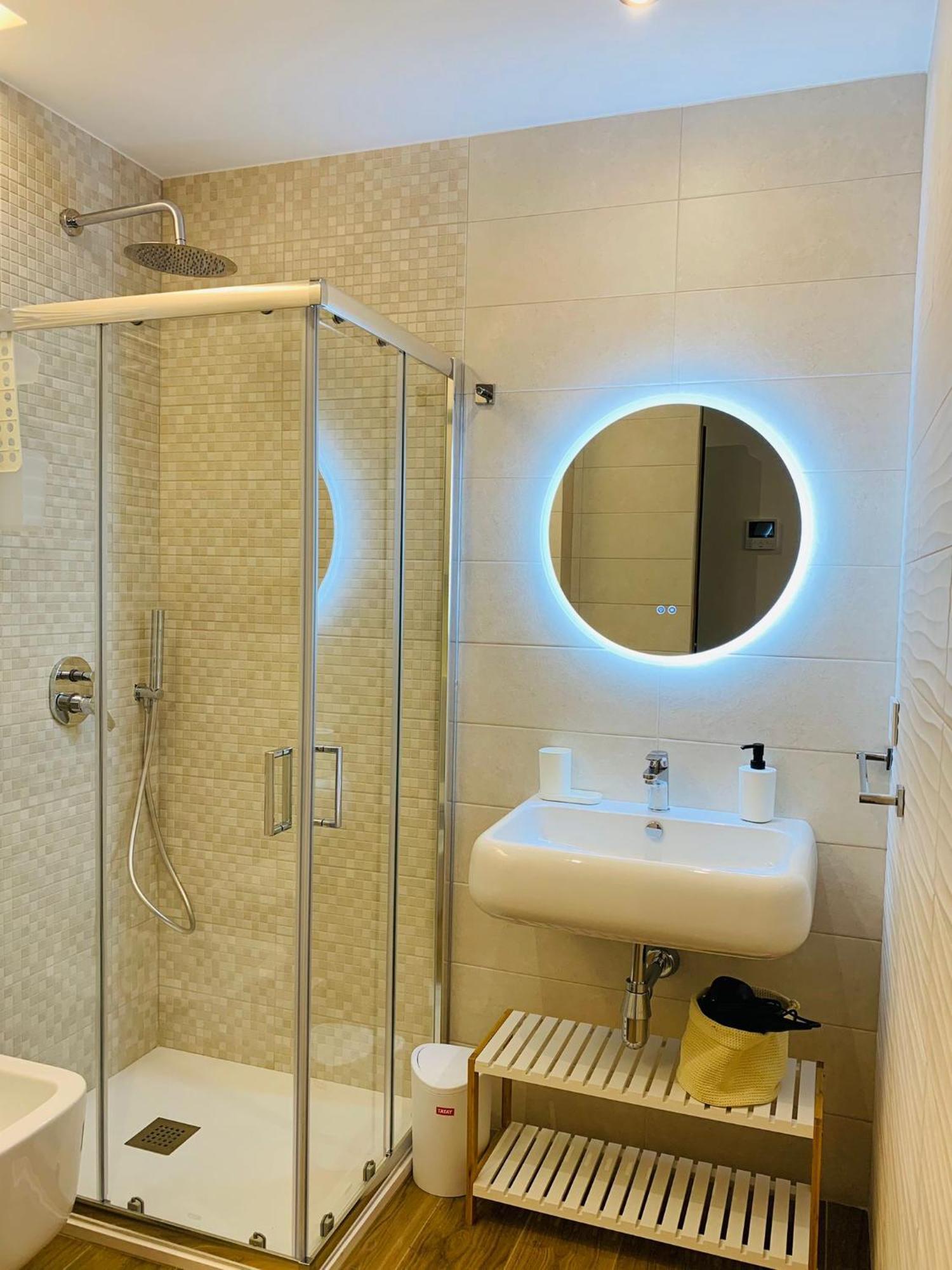 Domus13-With Private Parking Apartment Bari Exterior foto