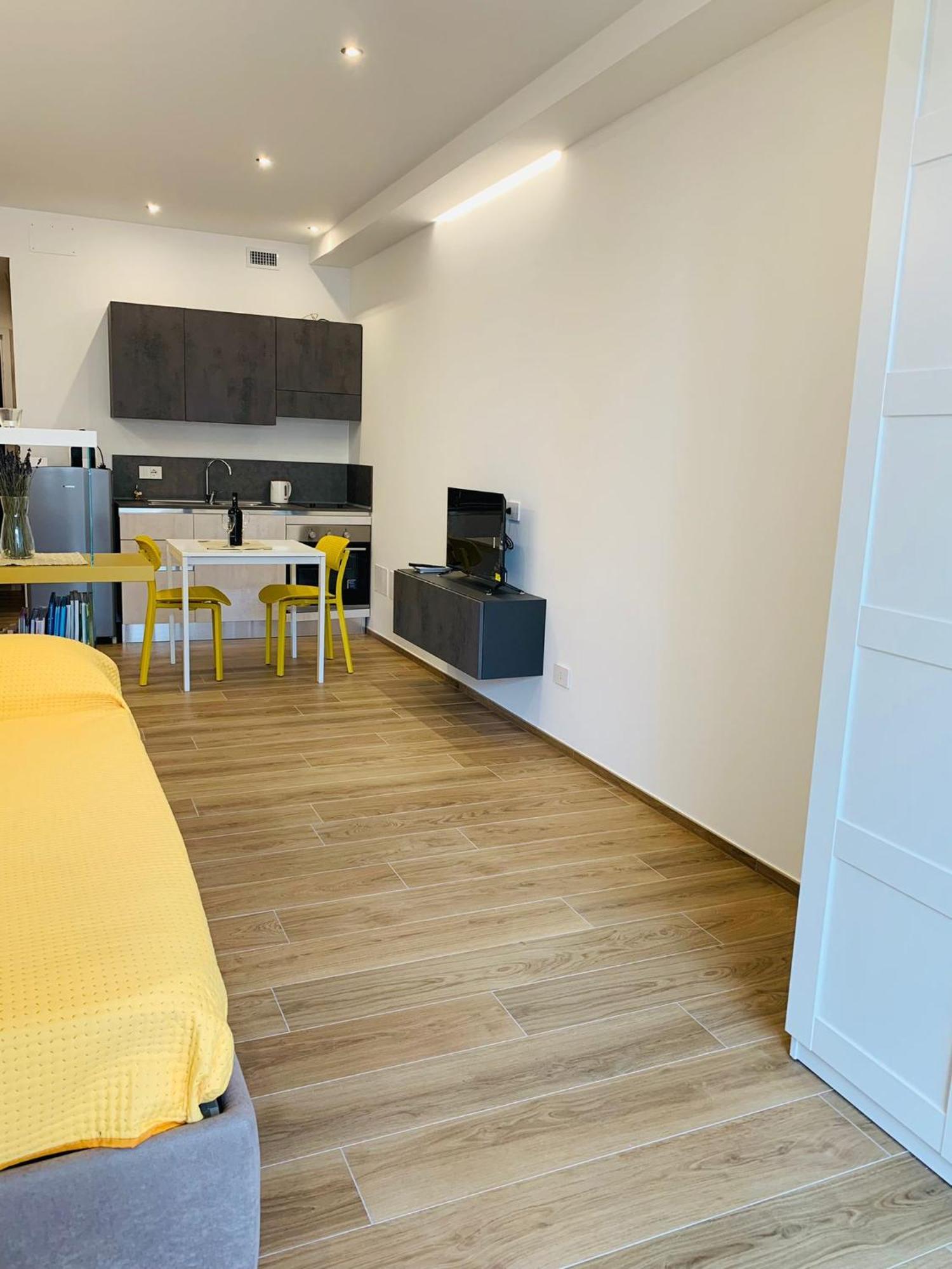Domus13-With Private Parking Apartment Bari Exterior foto