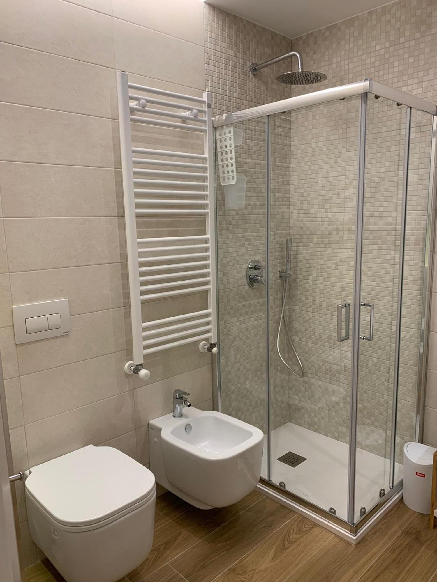 Domus13-With Private Parking Apartment Bari Exterior foto